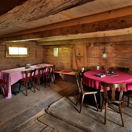 Alojamento de Turismo Selvagem Eiger View Alpine *