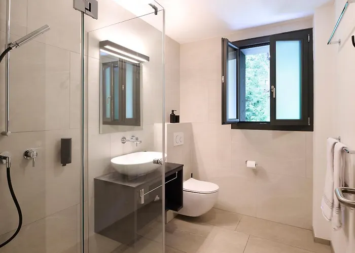 Eiger View Alpine 山林小屋 *