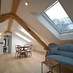 Eiger View Alpine Lodge *